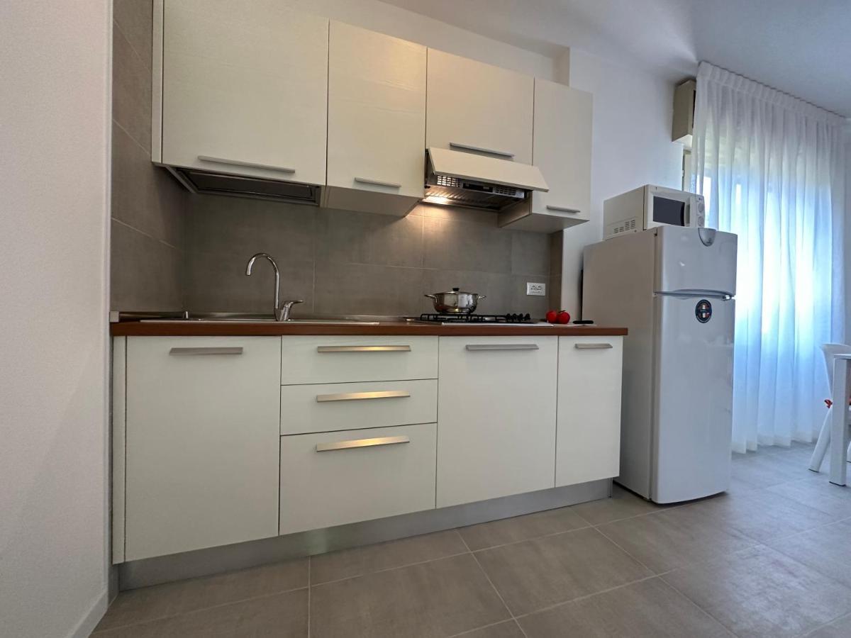 Villa Tre Pini Lignano Sabbiadoro Esterno foto